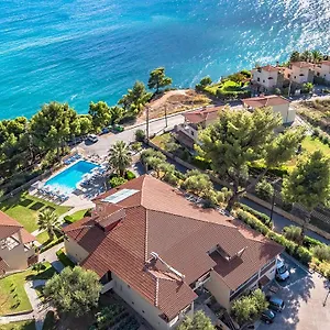 https://thea-hotel.hotelschalkidiki.net